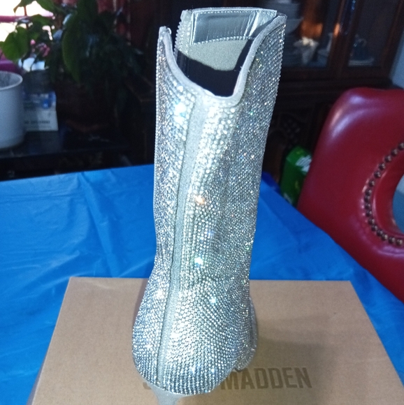 Steve Madden Sparkling Silver Heeled Boots - Picture 2 of 3